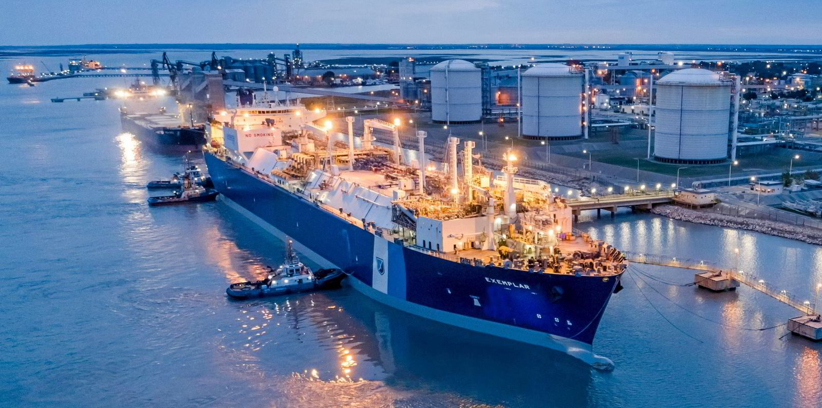 exemplar-fsru-sets-sail-for-baltic-sea-to-boost-europe-s-lng-supply