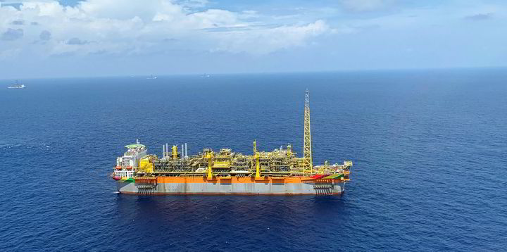 ExxonMobil to develop nearly 1 billion barrels of oil with Yellowtail ...