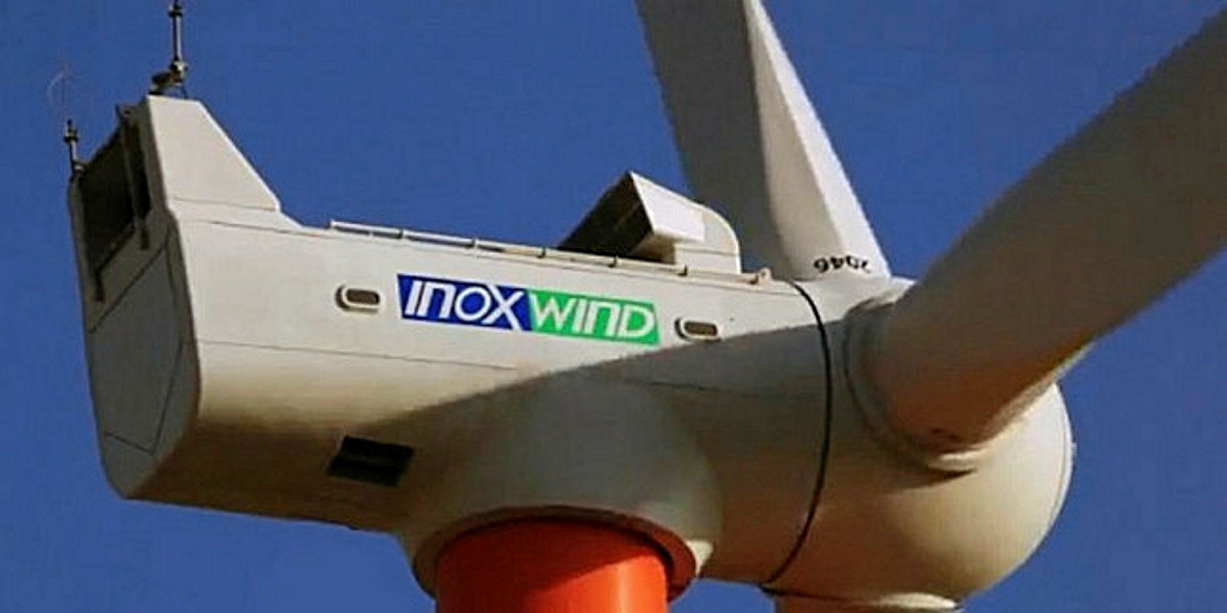 Arm wind. Inox Wind Turbines. Ветровые электростанции по сравнению с человеком. Arm Wind LLP.