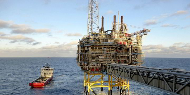 Norge øker med blomstrende olje- og gassinntekter og flere siste nytt her