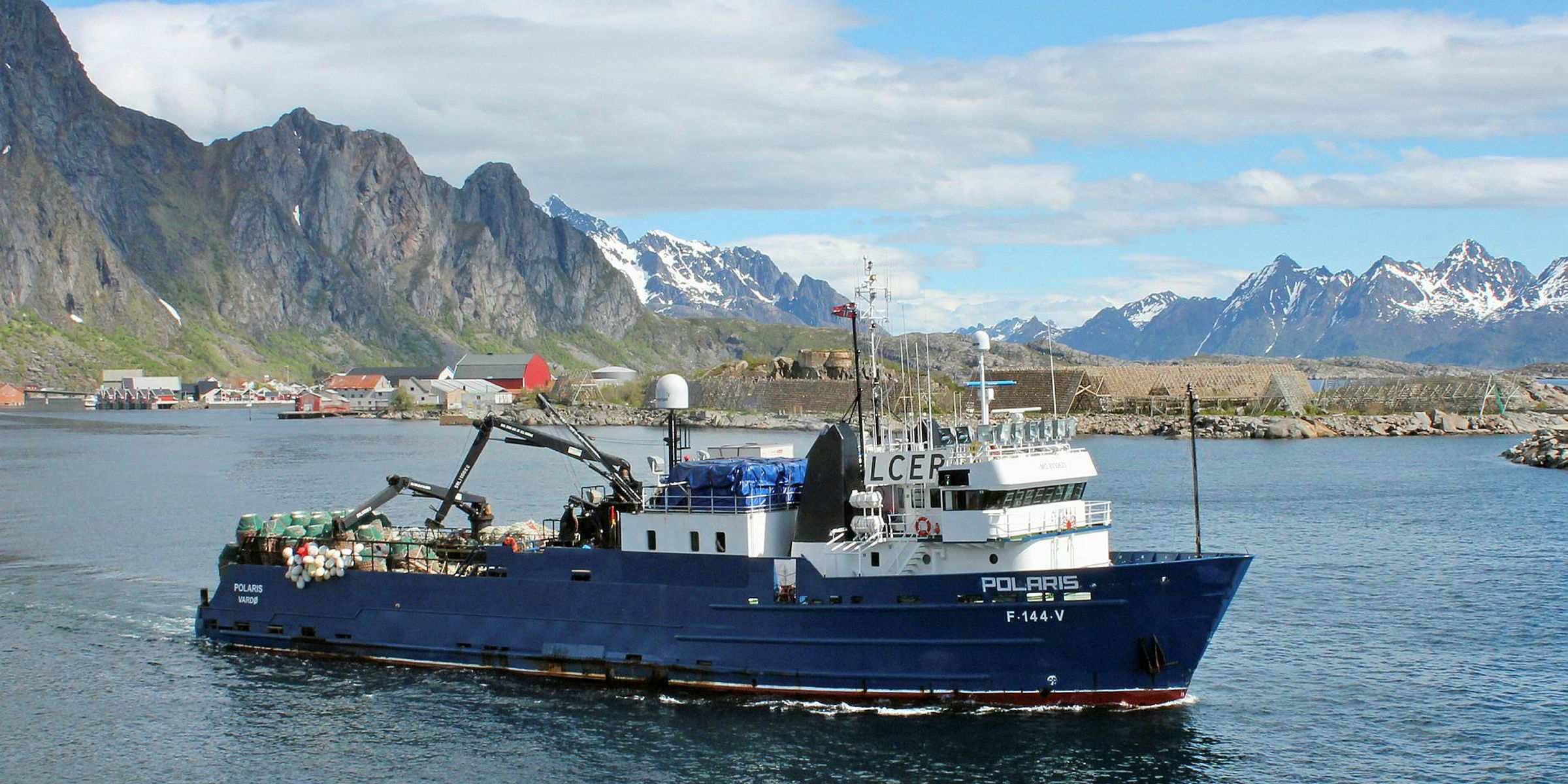 Norwegian snow crab harvester slips deeper into the red