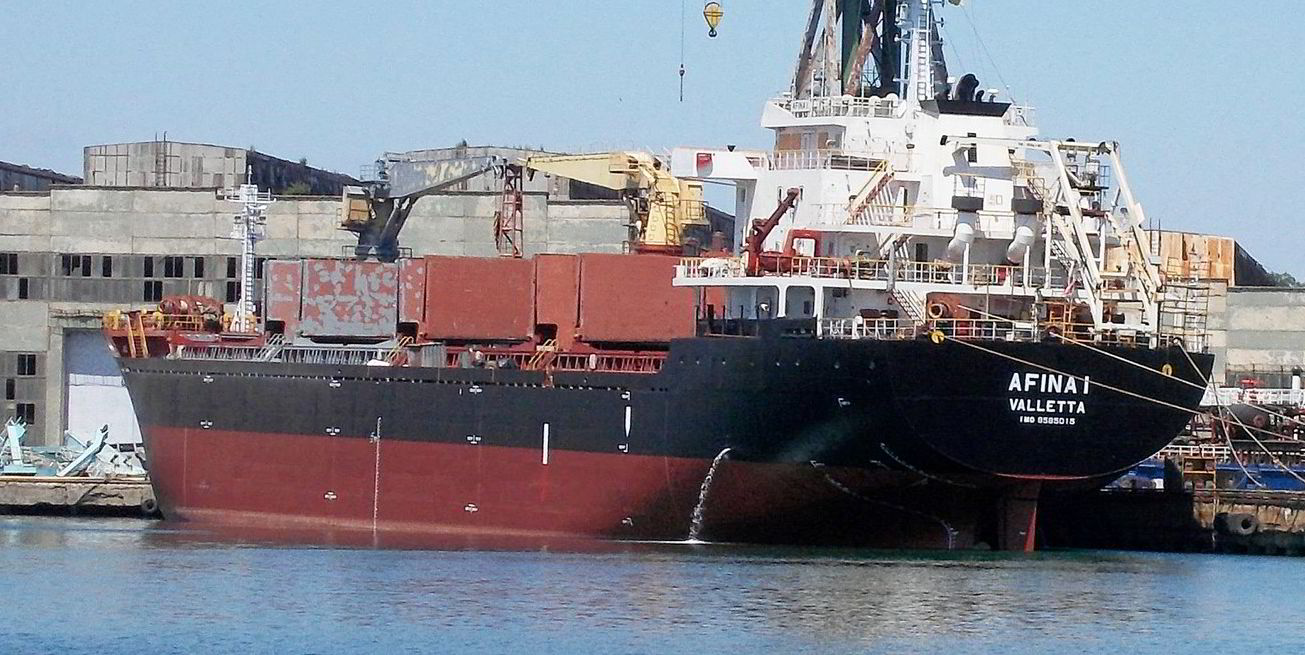 Bulkers suffer water ingress after colliding in Aegean  TradeWinds