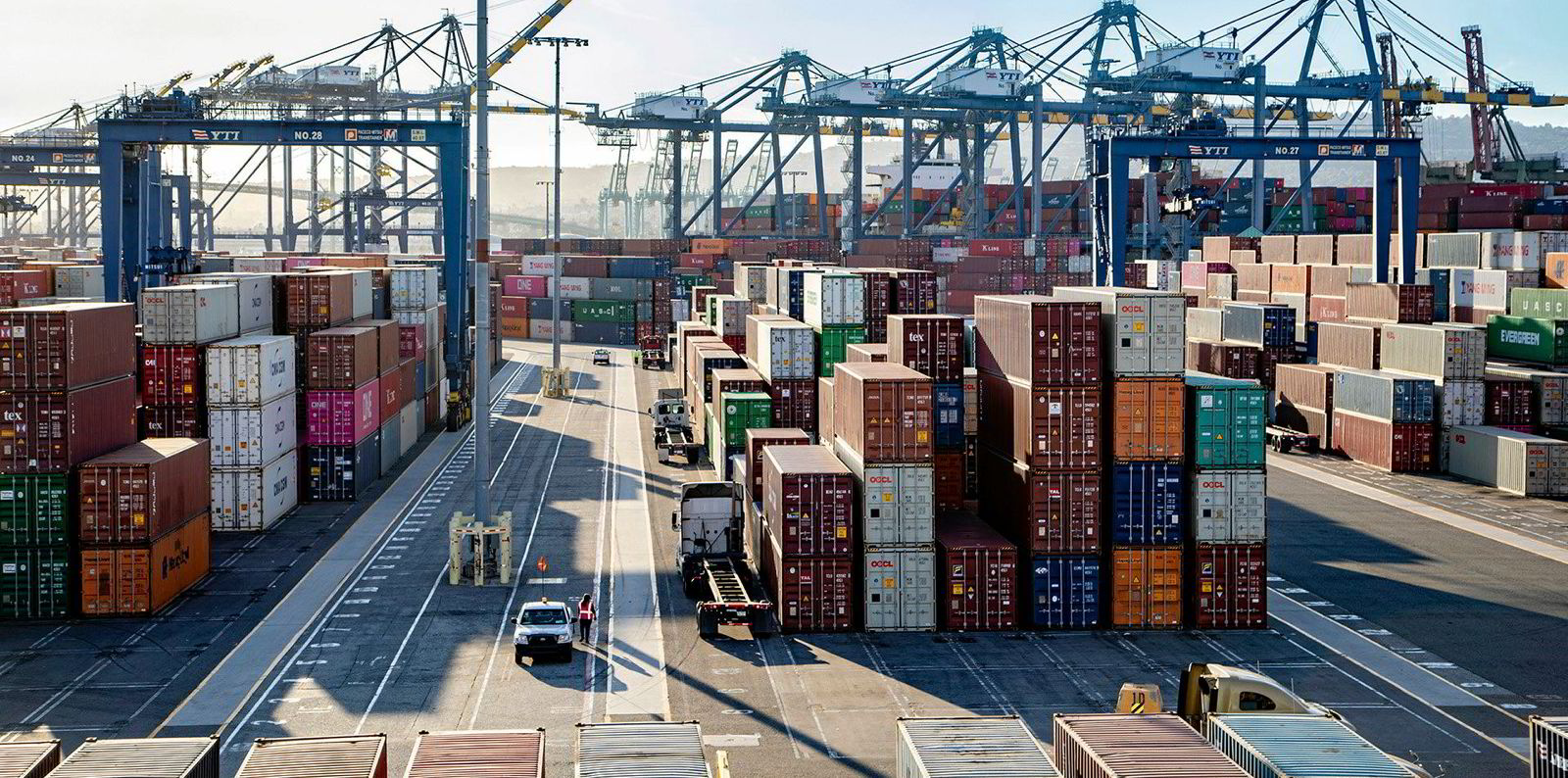 US West Coast ports seek to dispel Maersk’s container dwell fee worries TradeWinds
