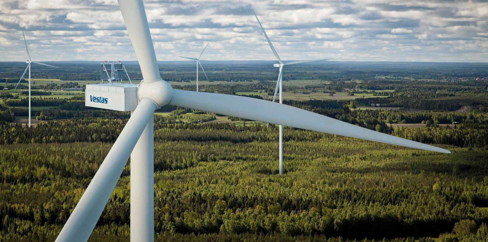 Big blades give edge to Vestas as Dane unveils world's largest