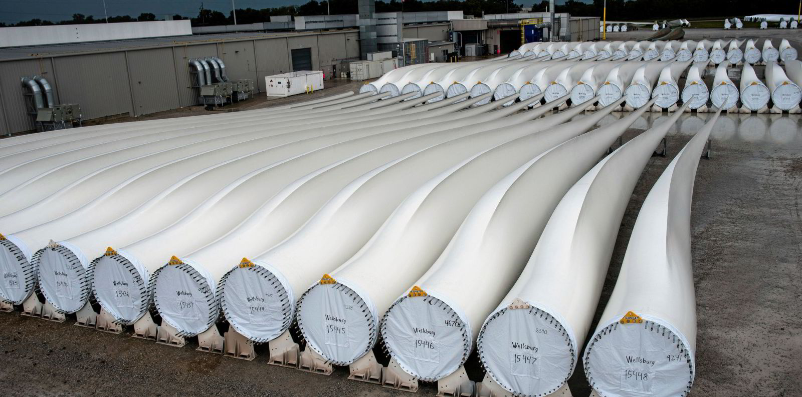 Workhorse '127' keeps GE ahead of pack in US wind turbine race ACP