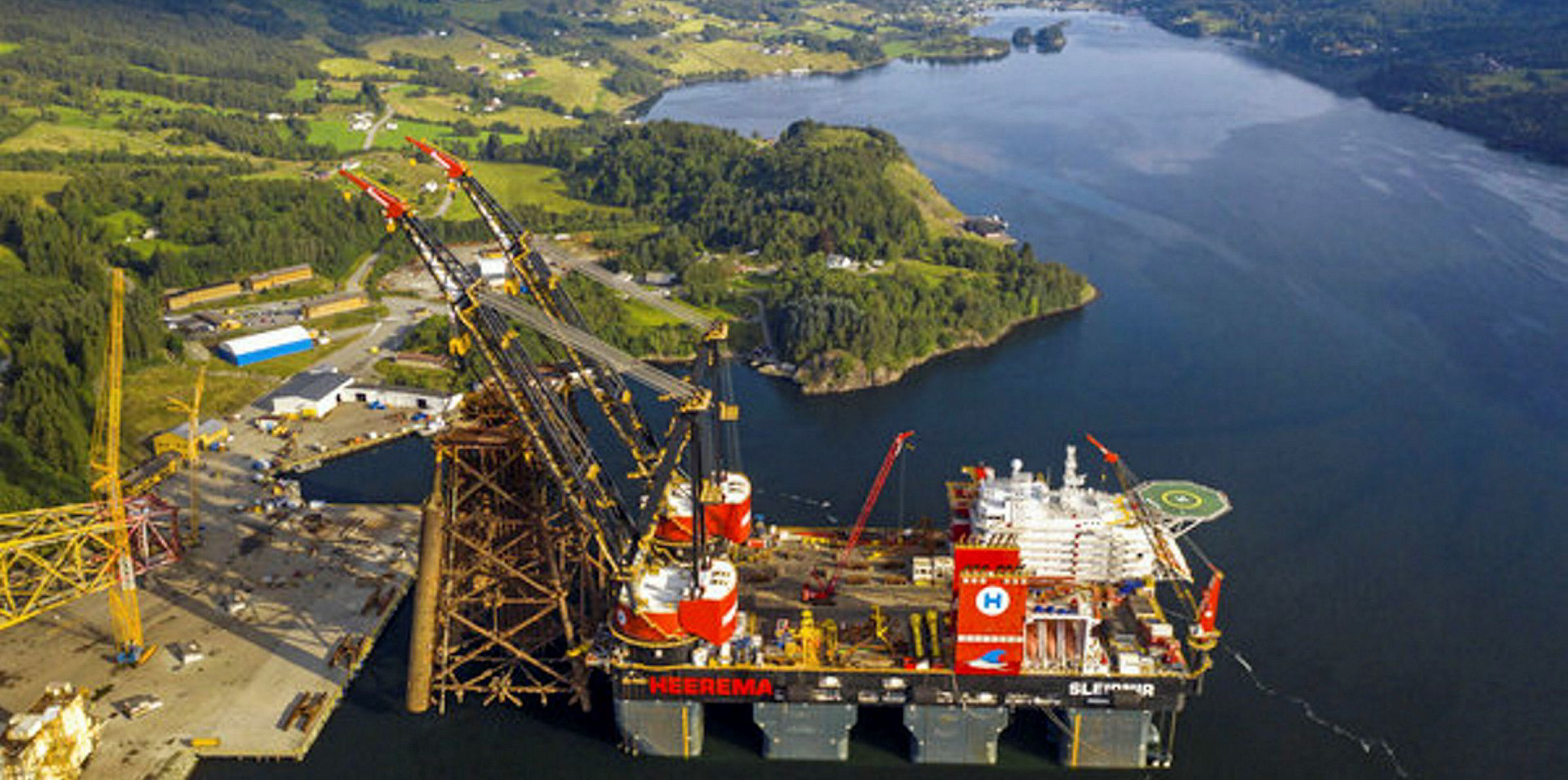 'Record Lift': Heerema's Sleipnir Removes Shell's Brent Alpha Jacket ...