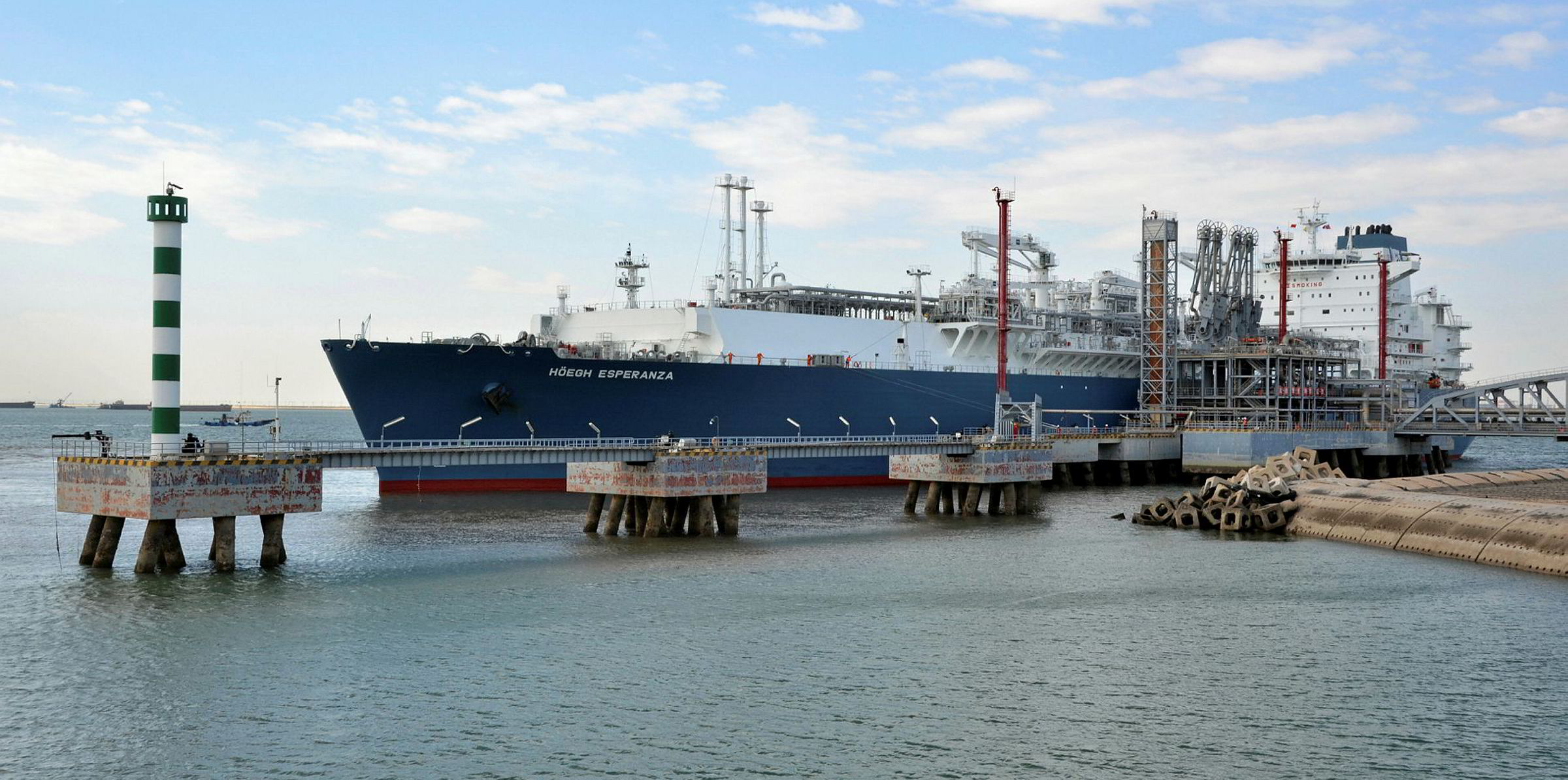 Hoegh Esperanza gets job at AGL’s Crib Point LNG Upstream Online