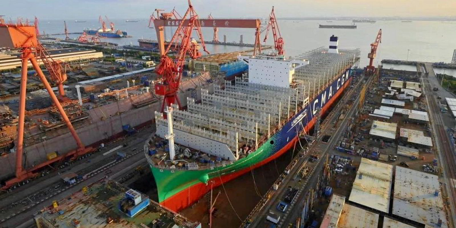 Boxship newbuilding enquiries surge in year-end gift to yards | TradeWinds