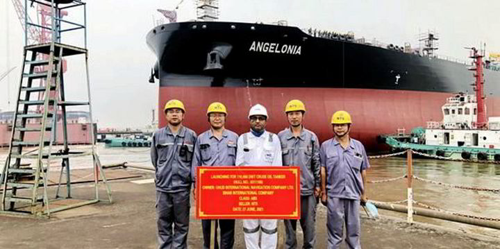 Saudi owner torches its oldest and biggest tanker | TradeWinds