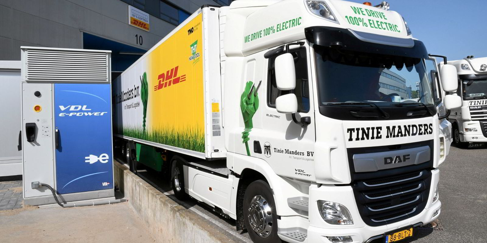 Netherlands unveils €150m plan to subsidise hydrogen trucks, vans ...