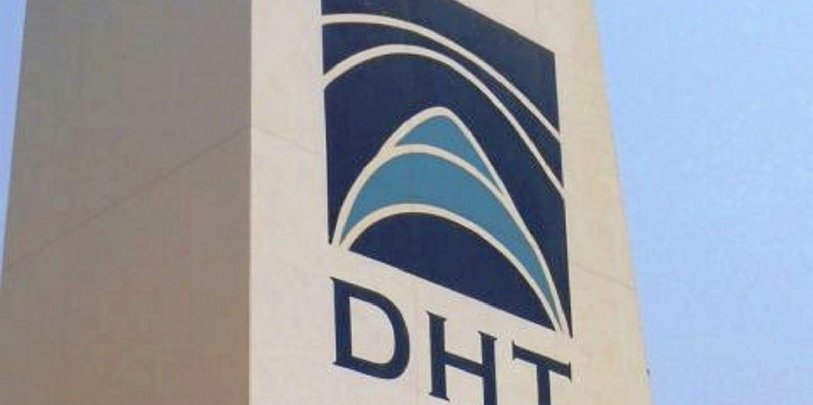 DHT Holdings needs to find right buyer before selling older ships ...