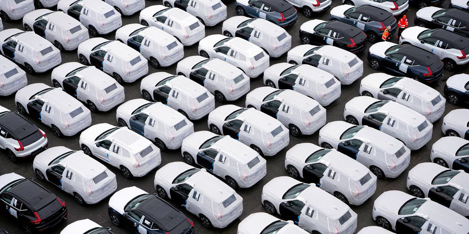 Cosco Shipping finds novel way to transport vehicles amid car carrier