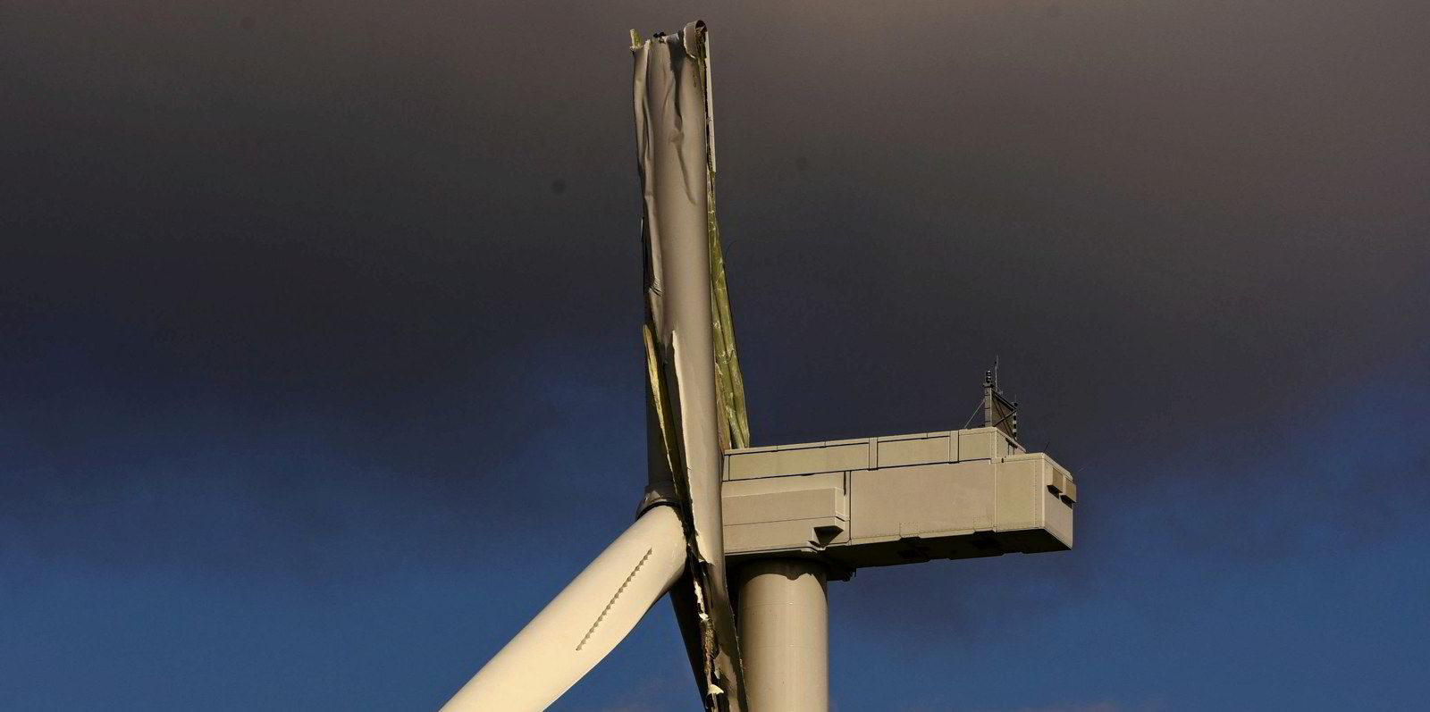 Blade failure hits flagship GE turbine at ill-fated wind farm tapped by ...