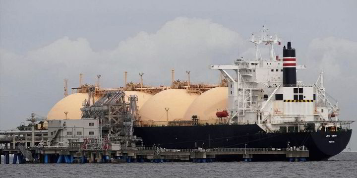 Sinokor presses pause on three LNG newbuildings | TradeWinds