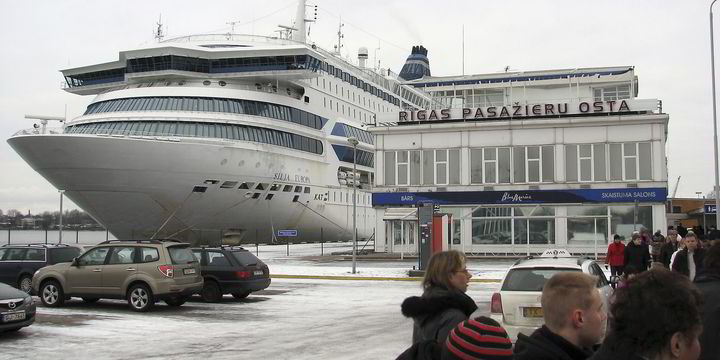 Tallink puts former Silja Line cruise ferry giant up for sale | TradeWinds