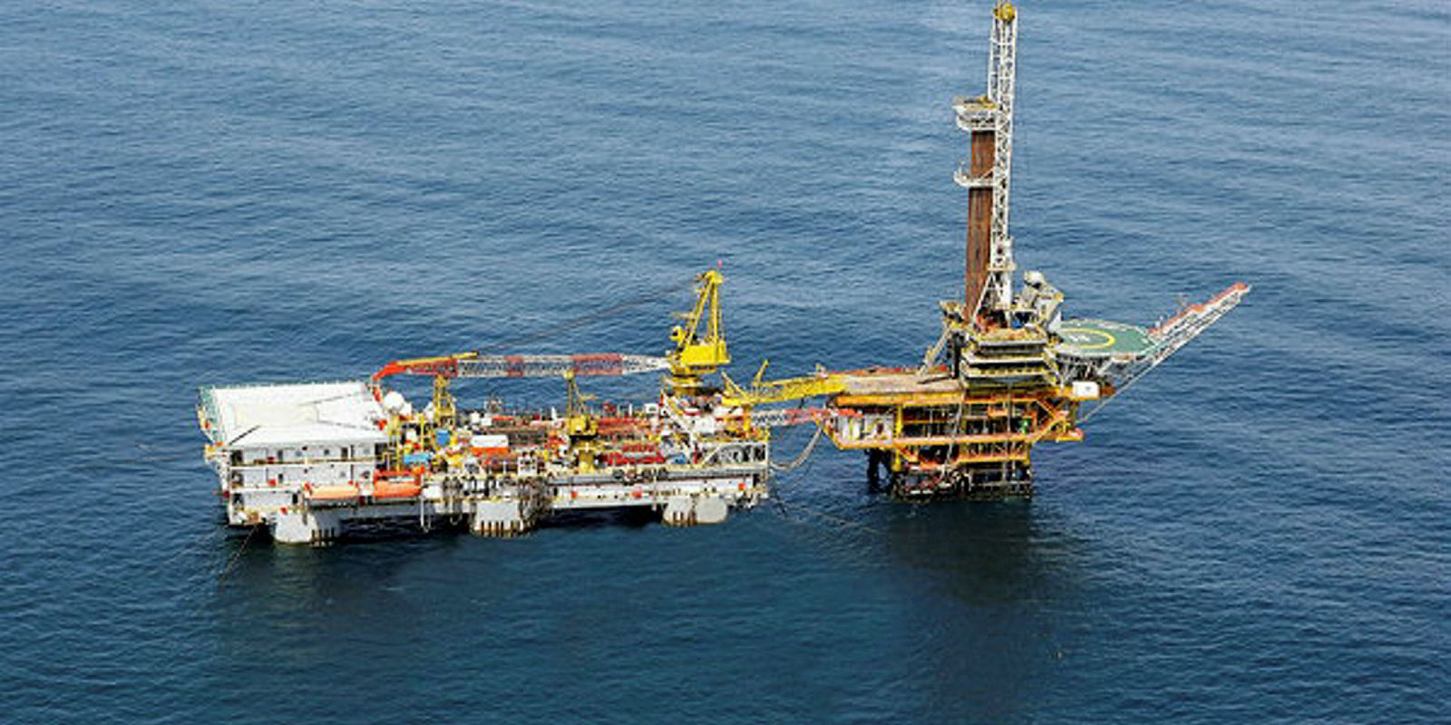 Rigs Drilling At Brunei Field 