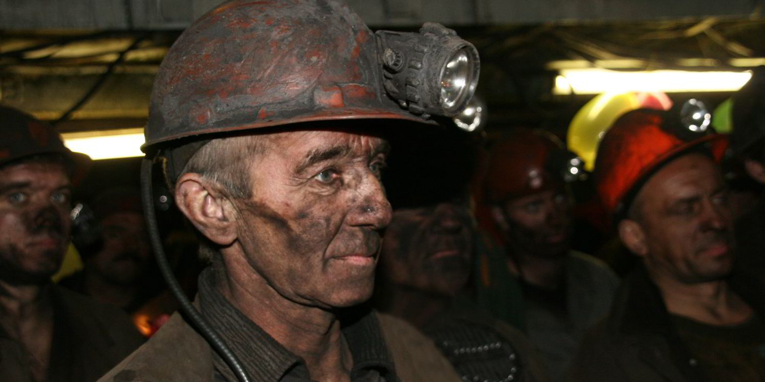 пять шахтеров песня расторгуев. условия жизни и быта шахтеров. надежды нет осталось пять шахтеров. николай расторгуев про шахтеров. николай расторгуев последнее письмо.