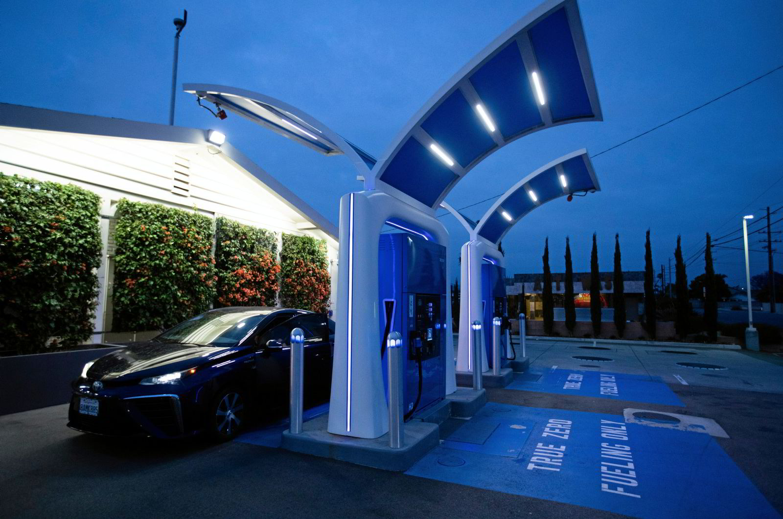 California reduces funding support for hydrogen filling stations