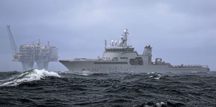 'Arteries of modern economy'  Call on Nato to guard at-risk offshore 