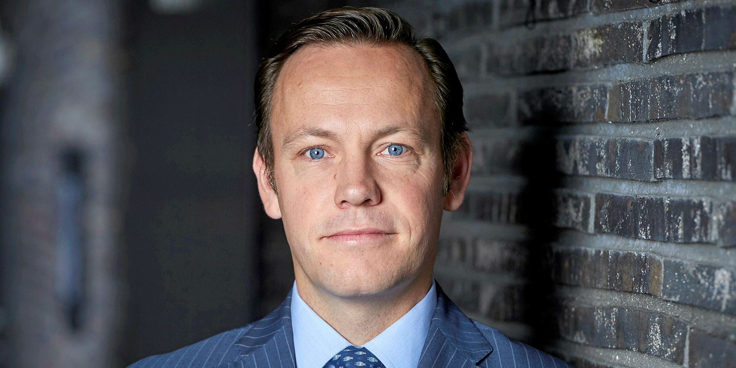 President rise. трамп с библией. President rise. жесты трампа. President rise.