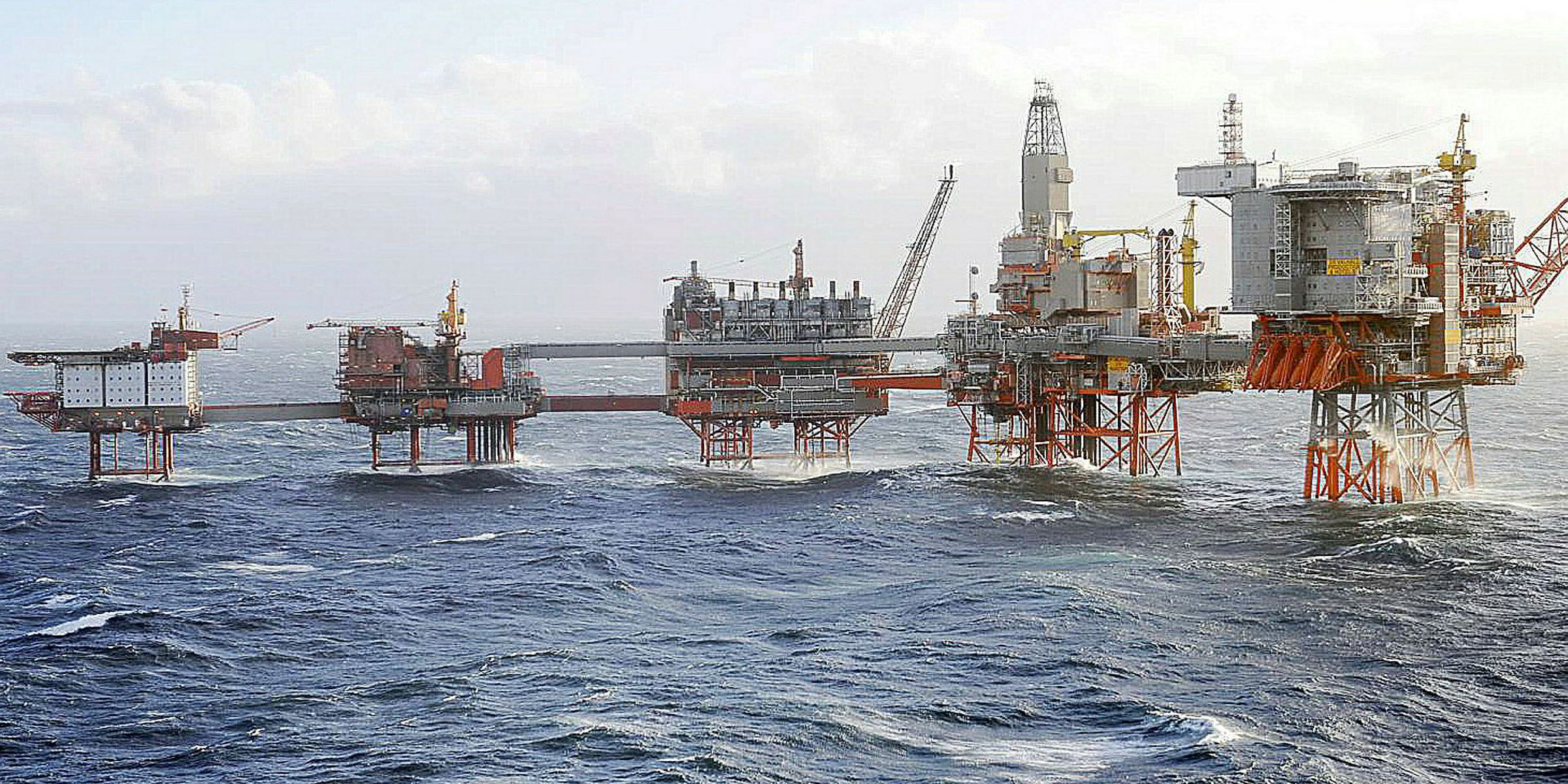 Платформа тролль норвегия. Норвежская платформа тролль. Нефтяные платформы норвегия. Нефтяные платформы клевер. Платформа петрониус.