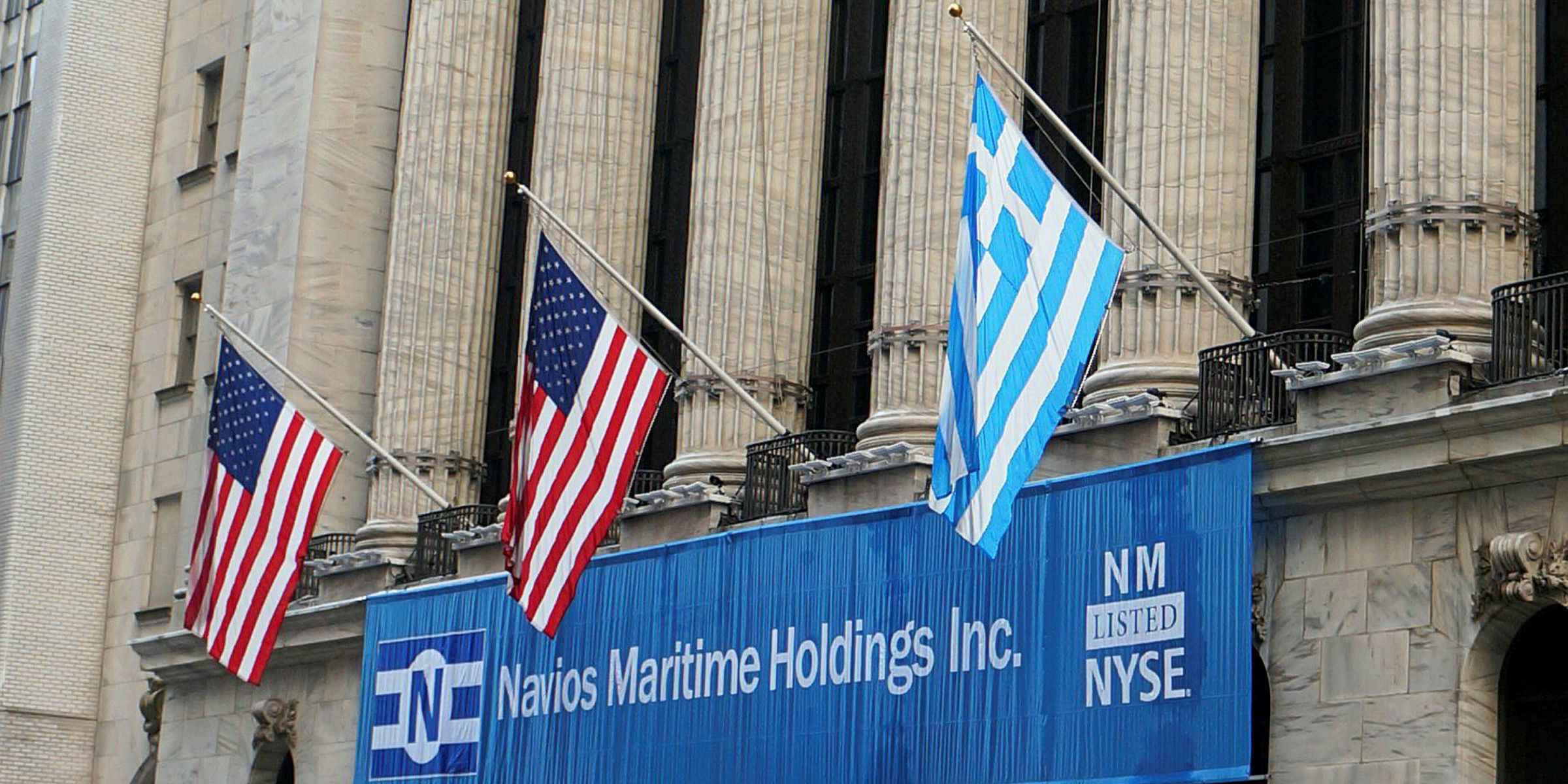 Moody's turns more positive on Navios Maritime Holdings TradeWinds