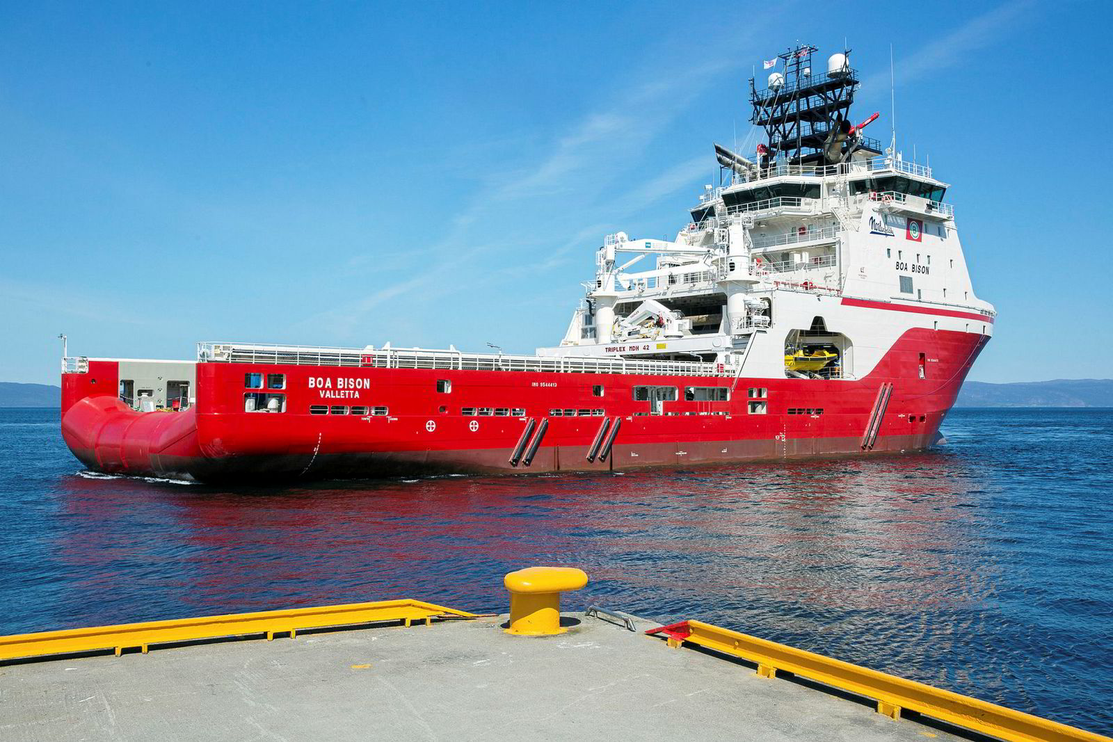 Kystvakten ble for høy for brua | Fiskeribladet