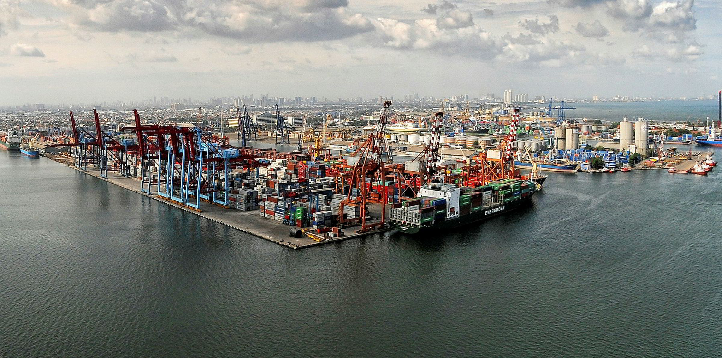  Jakarta  port  removed from war risks listing TradeWinds