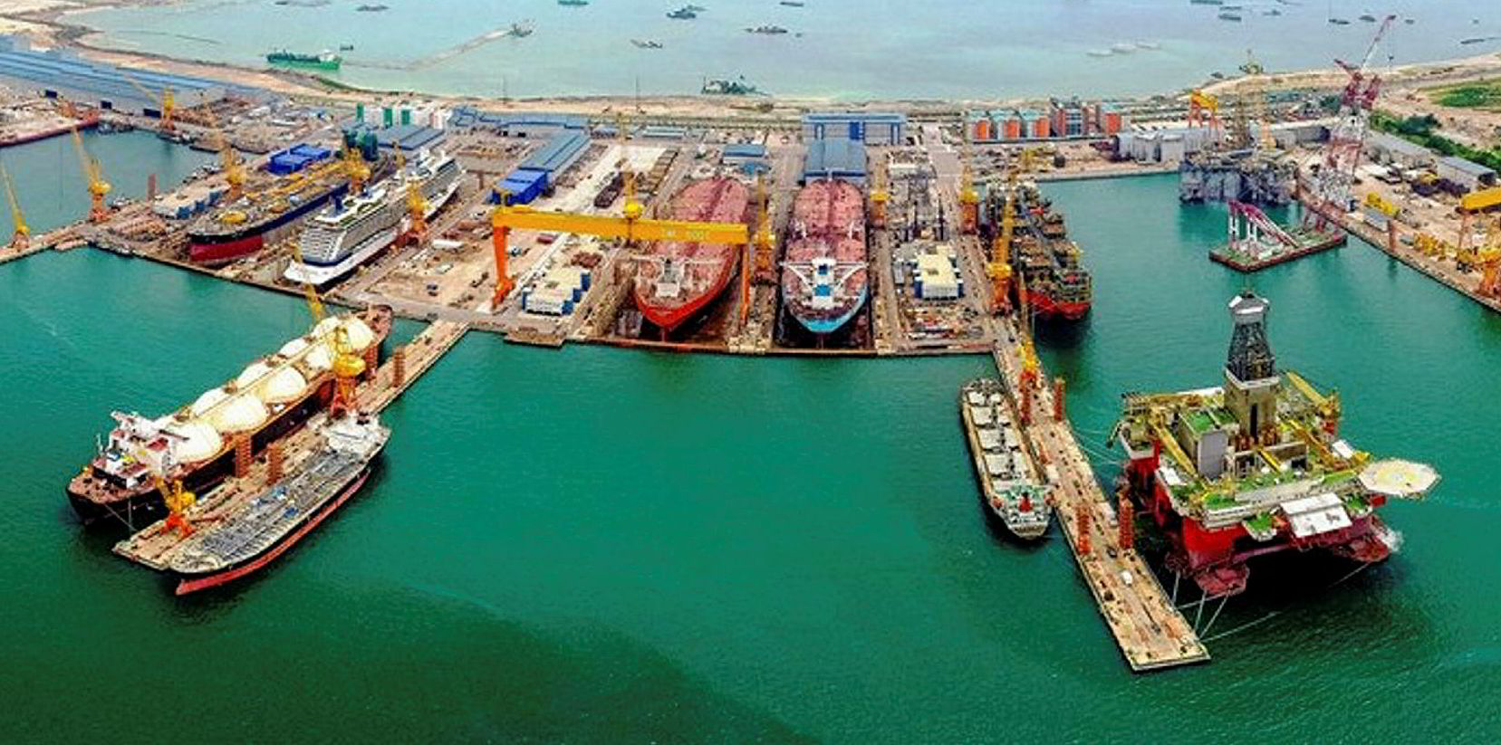 Sembcorp Marine workforce goes from 20,000 to 850 due to ...