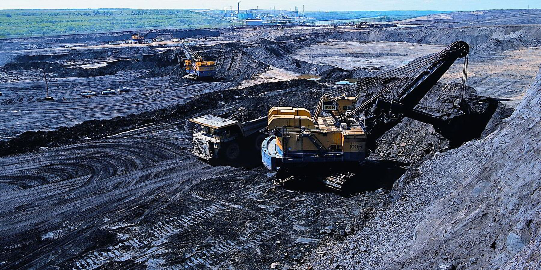Alberta and Canada commit to southern route for new oil export pipeline