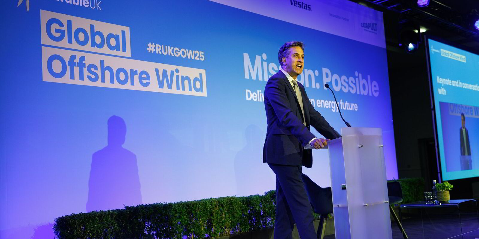 Miliband warns of danger Westminster 'out of touch' with public on net zero