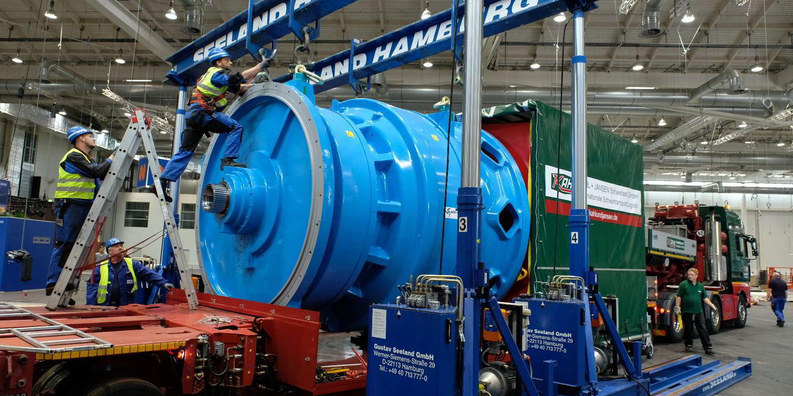 Blockbuster 8MW Winergy gearbox rolls into WindEnergy Hamburg Recharge