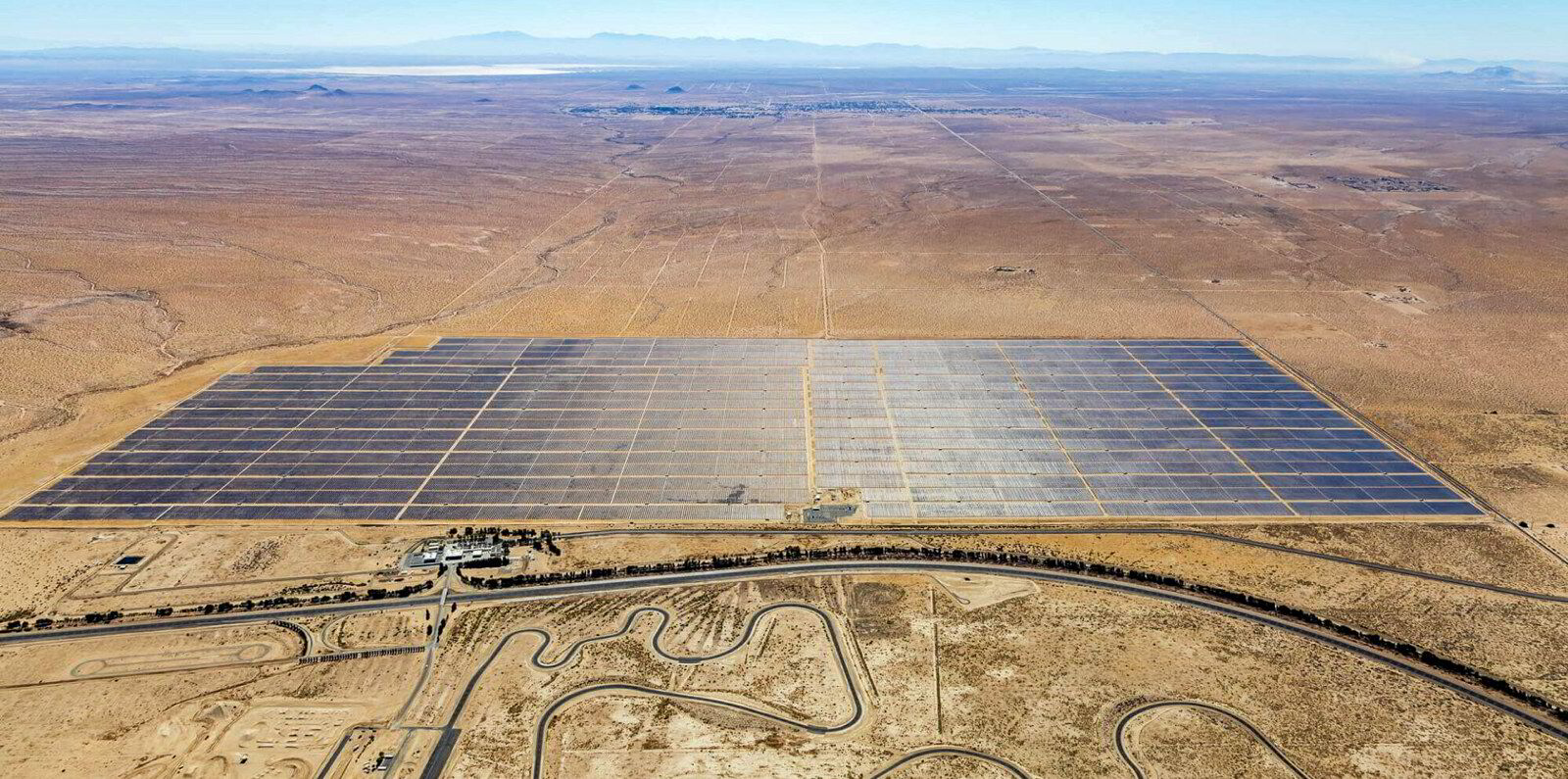 Macquarie seals 'significant minority stake' in US renewables business