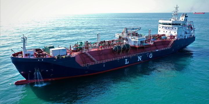 Peter Mackey steps up as Avenir LNG CEO Milorad Doljanin quits | TradeWinds